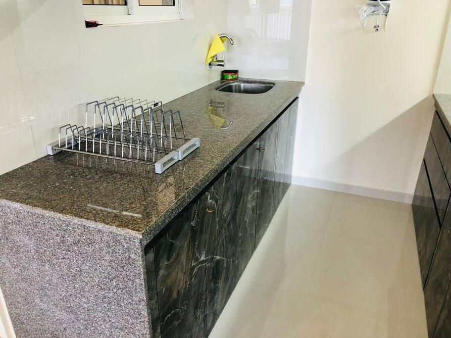 Lovely 2-Bedroom Sea View Serviced Apartment Dabolim Goa Exteriér fotografie